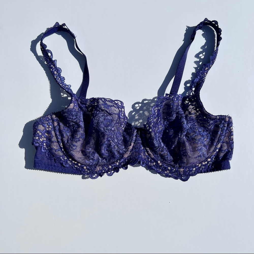 Victoria’s Secret Unlined Demi bra. Indigo color Size 34D, excellent condition